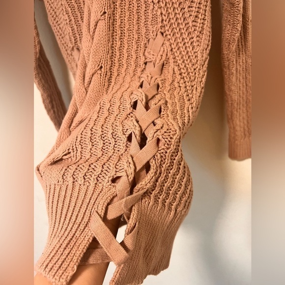 Express Chunky Knit Dusty Rose Pink V Neck Lace Up Style Sweater Size XS - Picture 6 of 13